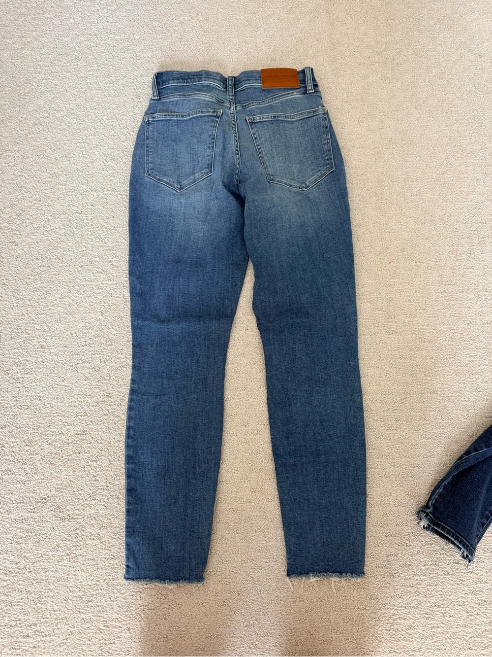Lucky Brand, size 27. 5 pairs of Light to Dark Washes! - Picture 10 of 16